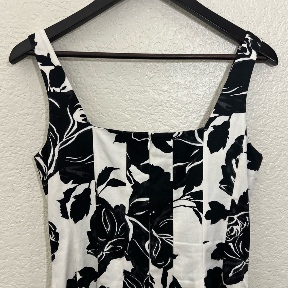 White House Black Market White Black Floral Sleeveless Dress Size 6 - Picture 9 of 11
